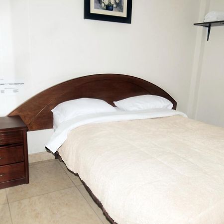 Hostal Suenos Brena ลิมา ภายนอก รูปภาพ